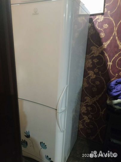 Холодильник 170 см. б/у