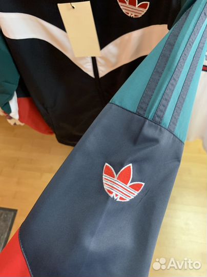 Спортивный костюм в стиле 90х