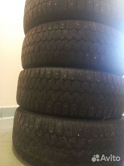 Yokohama IceGuard Stud IG65 215/65 R16 98Q