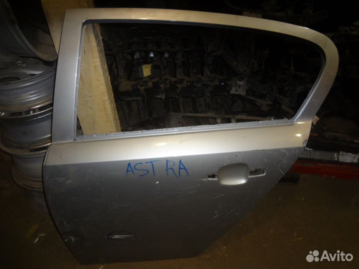 Дверь задняя Opel Astra H хэчбек 2004 - 2015