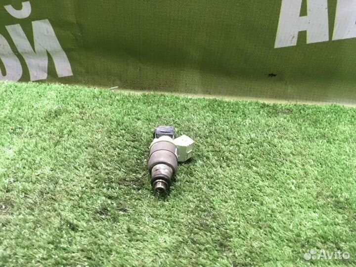 Форсунка топливная Chevrolet Lacetti J200 F16D3