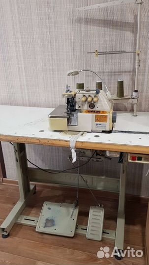 Швейная машинка