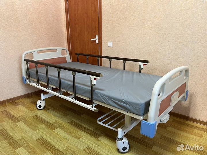 Функциональная медицинская кровать для лежачих б/у