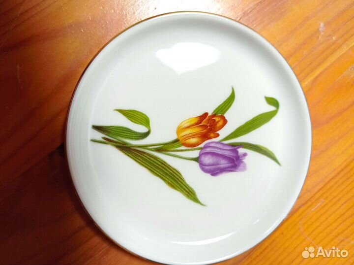 Блюдце коллекционное, винтаж, восточная Германия