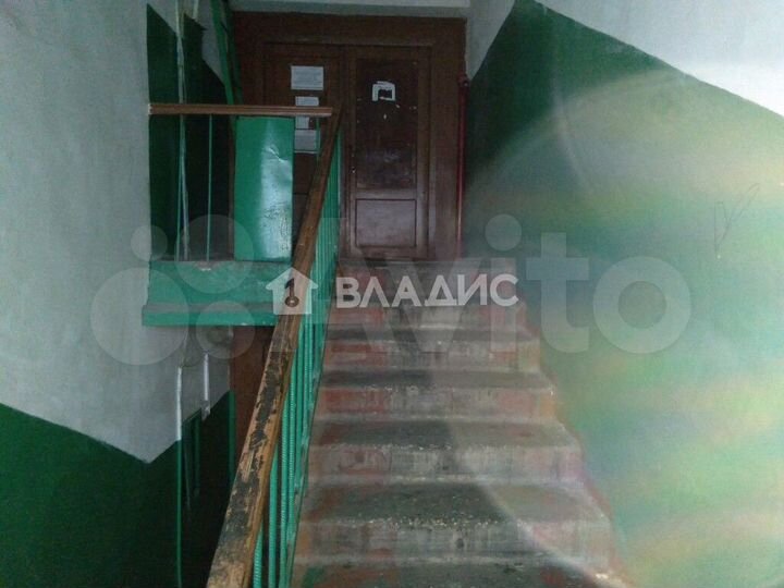 Комната 12,2 м² в > 9-к., 5/5 эт.