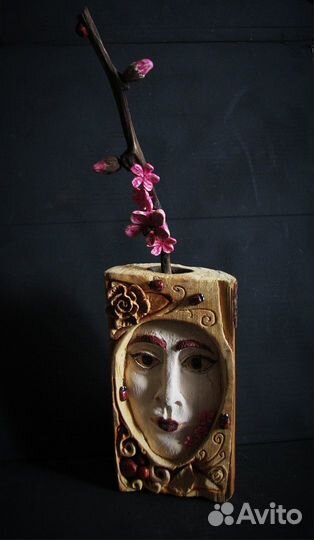 Ваза Гейша и сакура из дерева резная