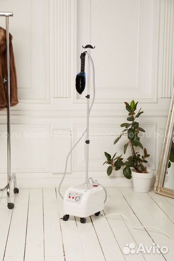 Отпариватель с паровой щеткой Silter 2004F 2 литра