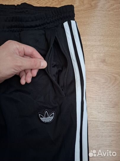 Спортивные штаны Adidas