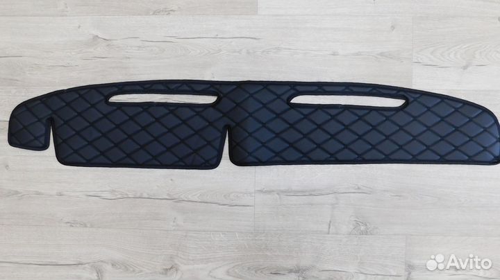 Накидка на панель ваз 2105
