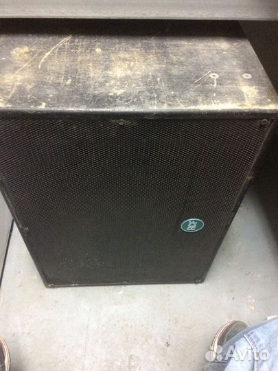 Звуковое и световое оборудование