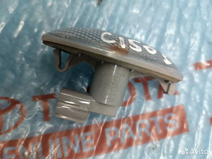 Повторитель поворотника Тойота королла 150