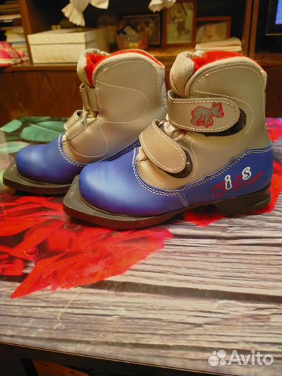 Лыжные ботинки 32 размер