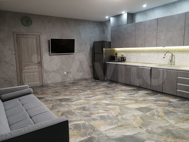 2-к. квартира, 76,3 м², 4/4 эт.