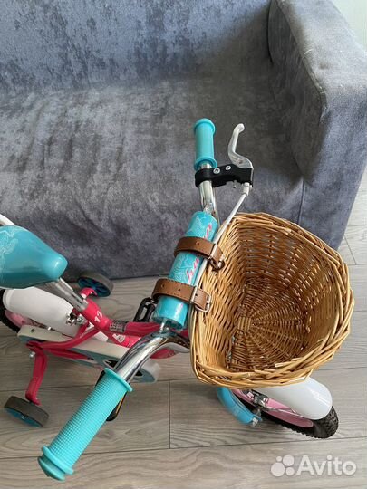 Велосипед детский для девочки Schwinn 