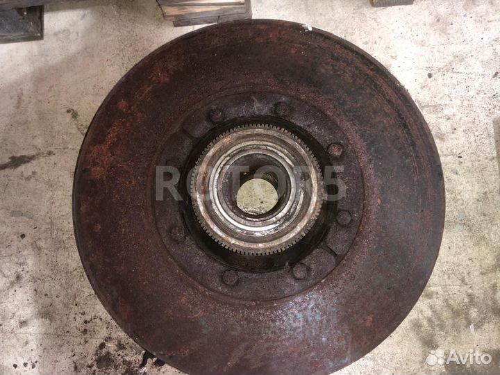 Ступица передняя Volvo FH 2 2005