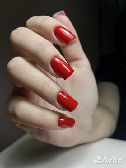 Маникюр и педикюр