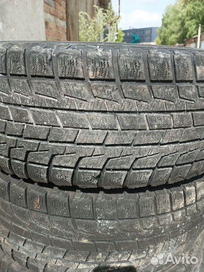 Bridgestone Blizzak Revo1 215/55 R17