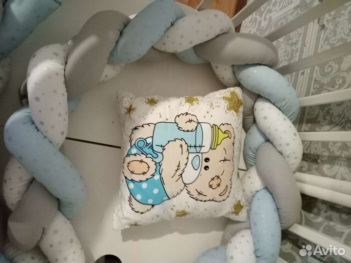 Бортики в детскую кроватку косичка