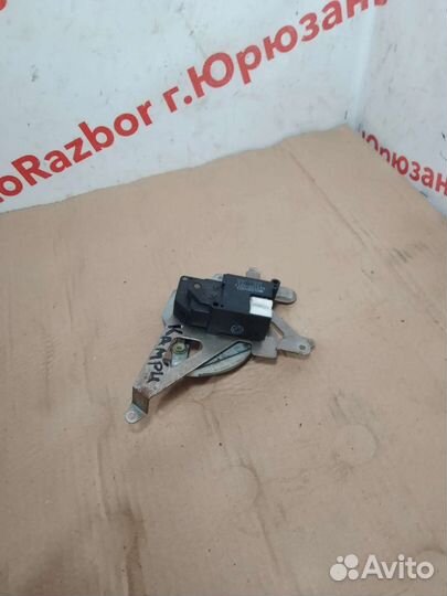 Сервопривод заслонак отапителя Toyota Camry SV41