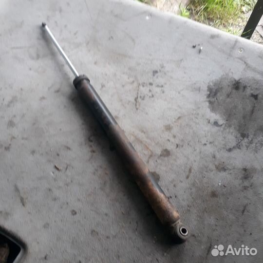 Амортизатор задний подвески Форд Фокус 2