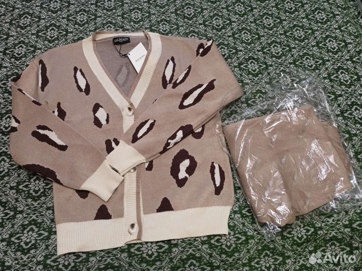 Спортивный костюм