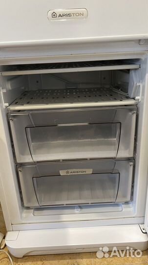 Холодильник ariston бу
