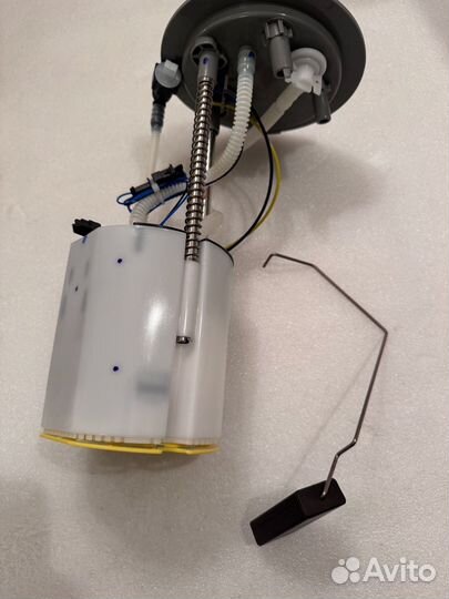 Топливный насос Audi A6 4F0919051H