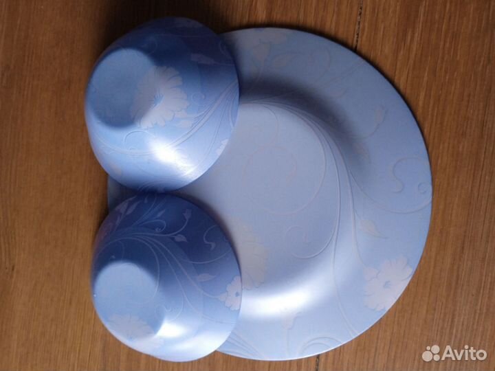 Тарелка и 5 салатников