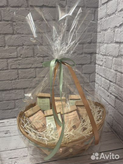 Чайная корзина, подарочная корзина