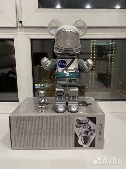 Фигурка bearbrick Nasa астронавт