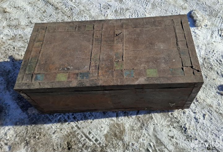 Сундук деревянный старинный