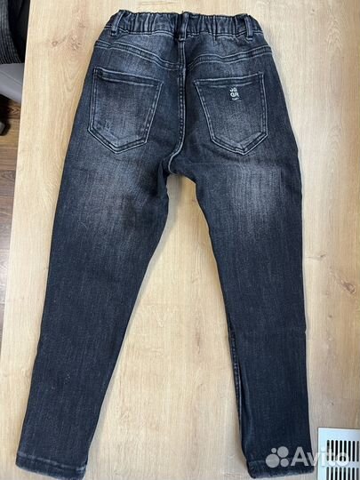 Zara 7 лет 122см джинсы и свитшот