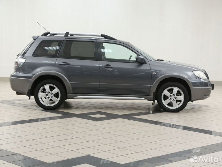 Mitsubishi Outlander 2.4 МТ, 2004, 212 200 км
