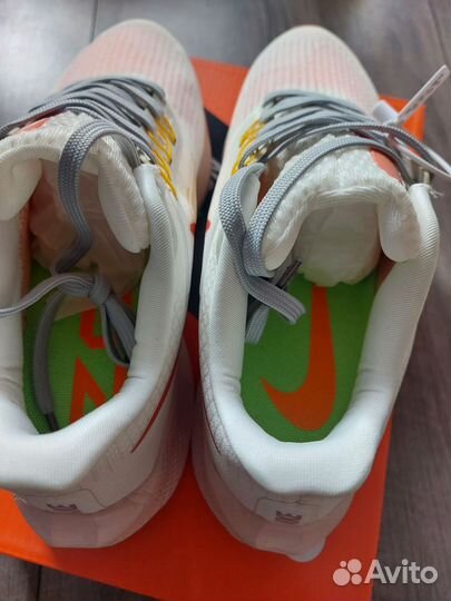 Новые кроссовки Nike 41 размер