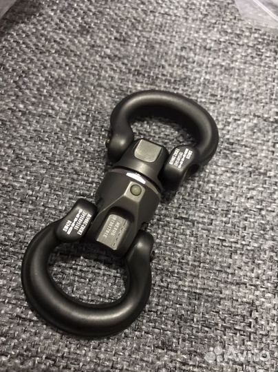 Вертлюг альпинистский DMM