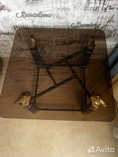 Продается журнальный столик