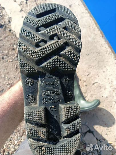 Сапоги рыбацкие резиновые 42 размер