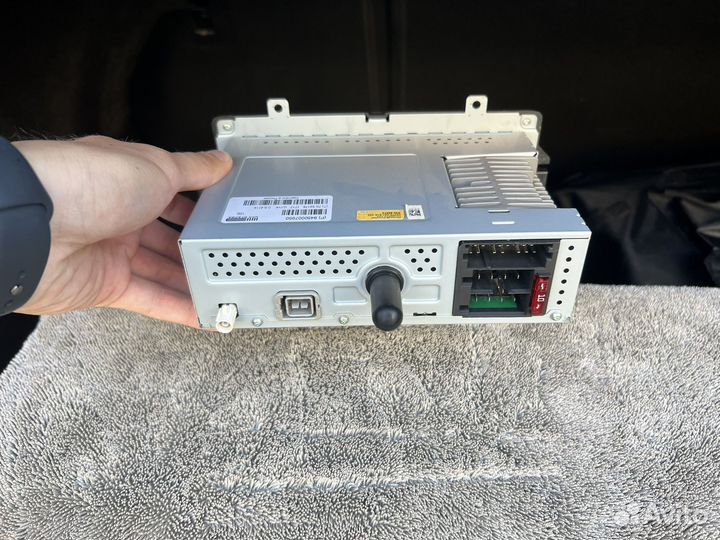 Штатная магнитола LADA vesta