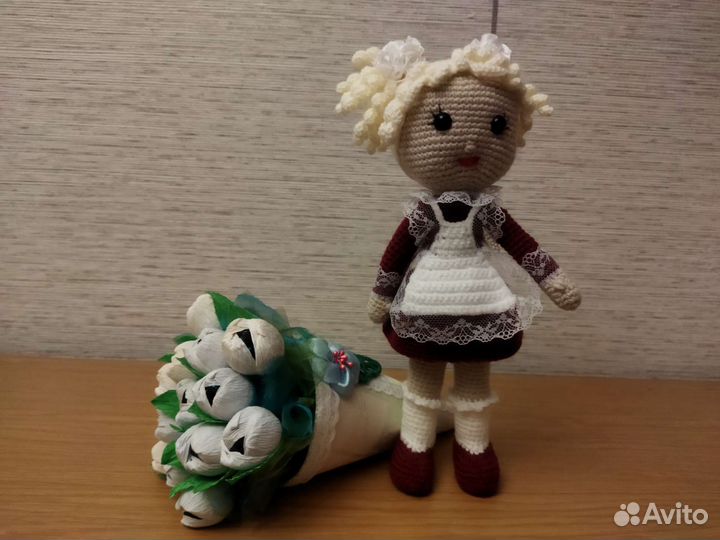 Кукла-школьница