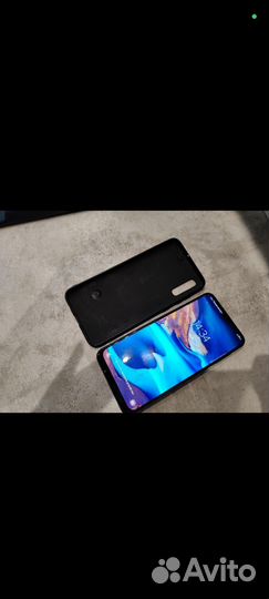 Samsung Galaxy A50, 4/64 ГБ