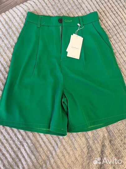 Шорты бермуды женские