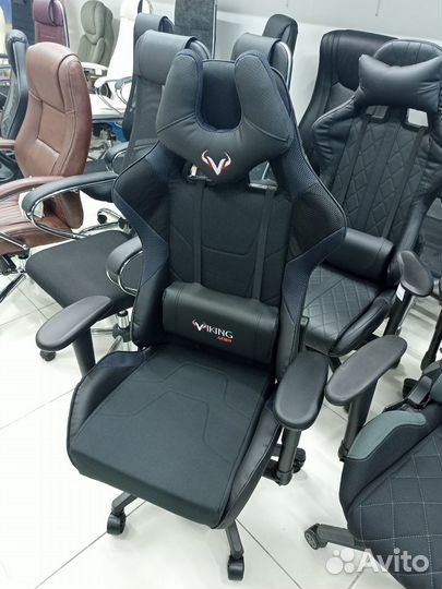 Кресло игровое Viking-4 Aero ткань
