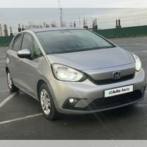 Honda Fit 1.3 CVT, 2020, 67 800 км, с пробегом, цена 1 499 999 руб.