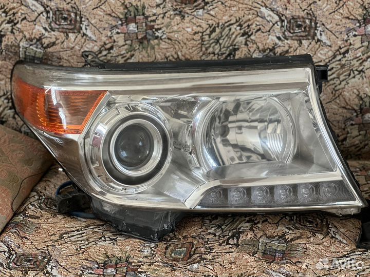 Фары на toyota land cruiser 200 рейсталинг