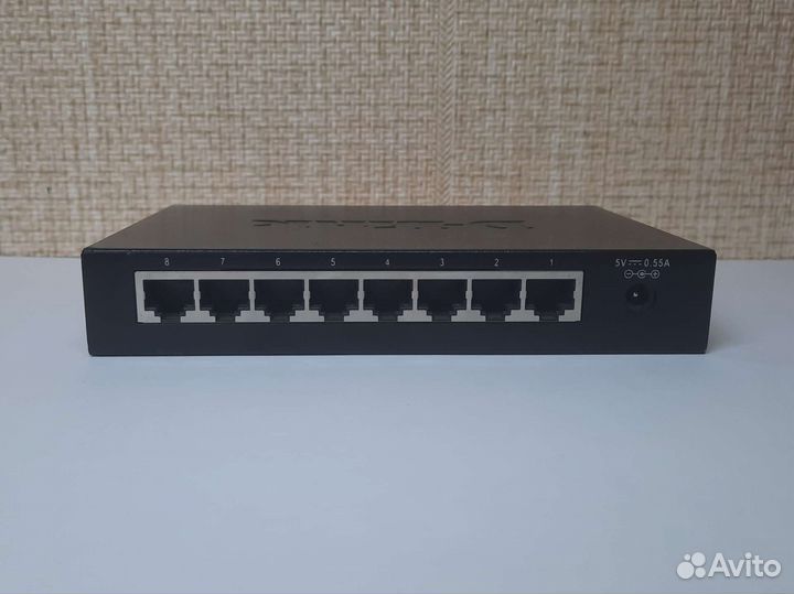 Коммутатор D-Link DES-1008D