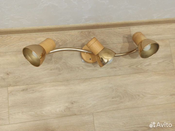 Настенный светильник бра