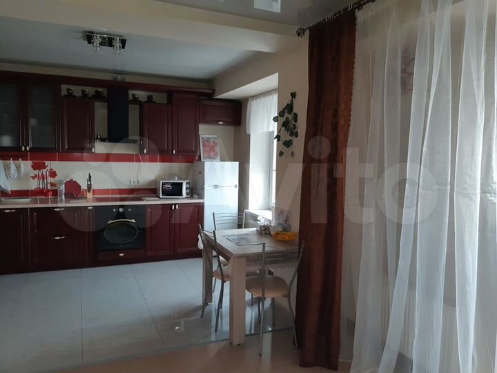 2-к. квартира, 64 м², 4/16 эт.