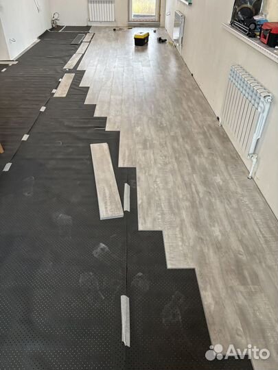 Укладка ламината и кварцвинила