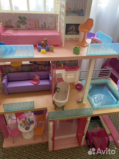 Домик кукольный розовый