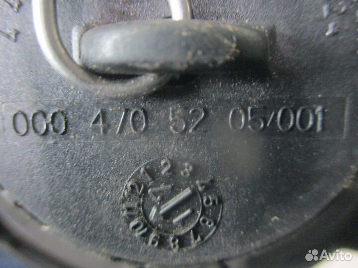 Крышка топливного бака Mercedes-Benz A0004705205